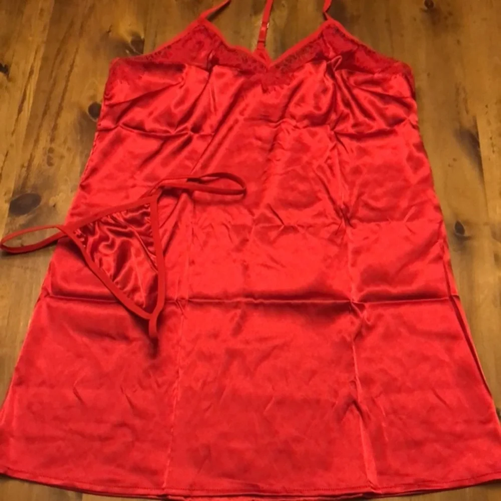 Red satin pajama chemise thong matching set new - Picture 3 of 3